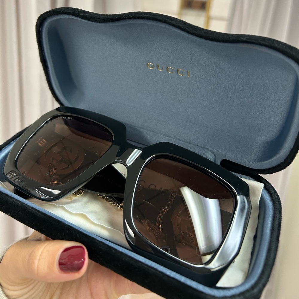 Perfect condition vintage Gucci Eyewear Square Frame Sunglasses